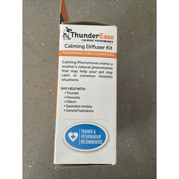 Thunderease Dog Calming Pheromone Diffuser Kit ~ 30 Day Supply - Picture 2 of 5